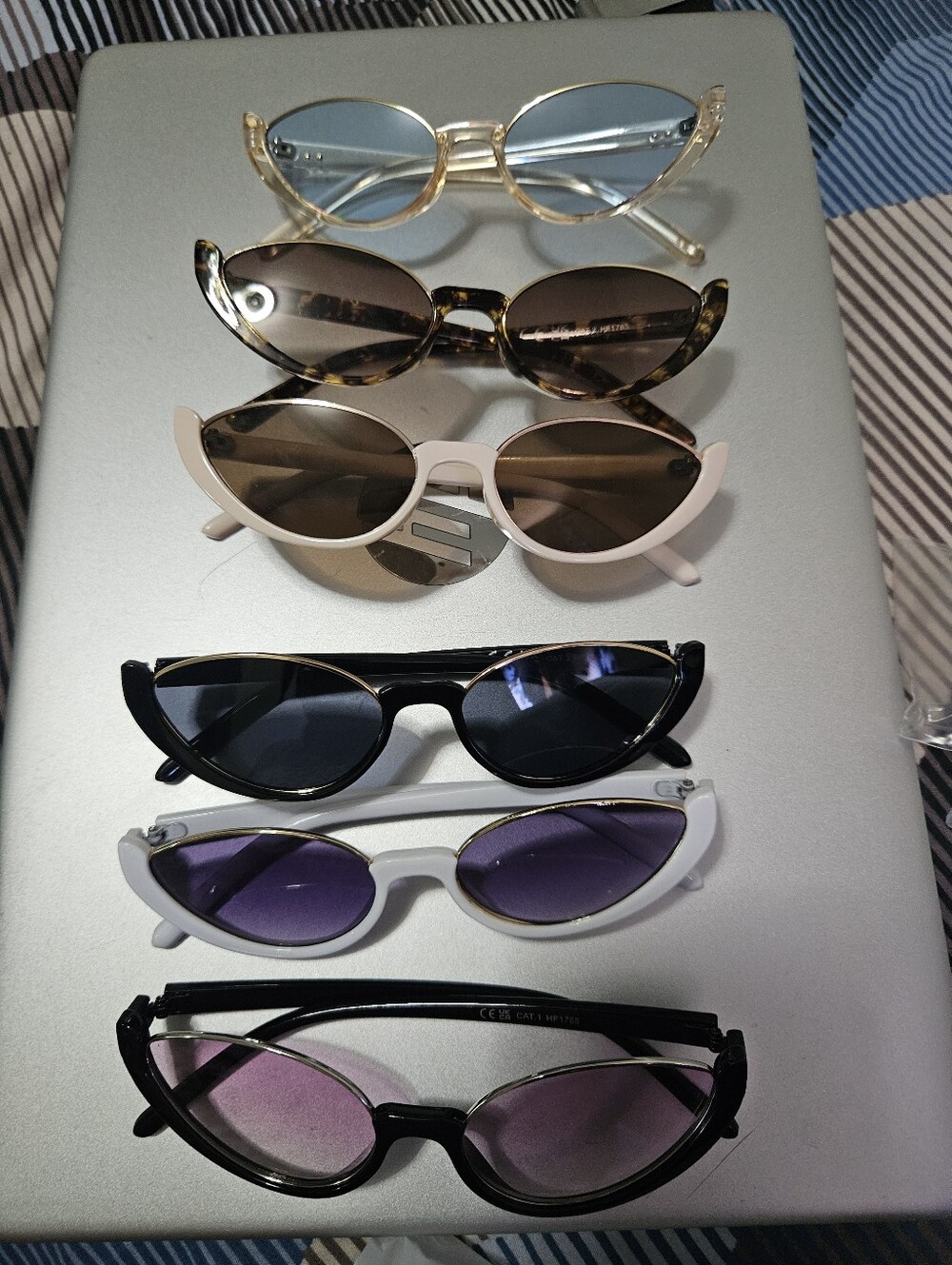 Set of Women's Mixed Color Cat-Eye Sunglasses - 1 For 10 Dollars